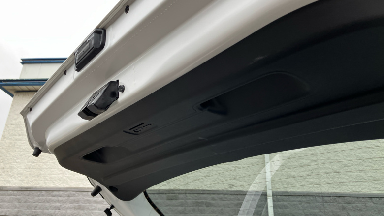 Hyundai INSTER 85kW 02 49kWh 5dr Auto Electric Hatchback